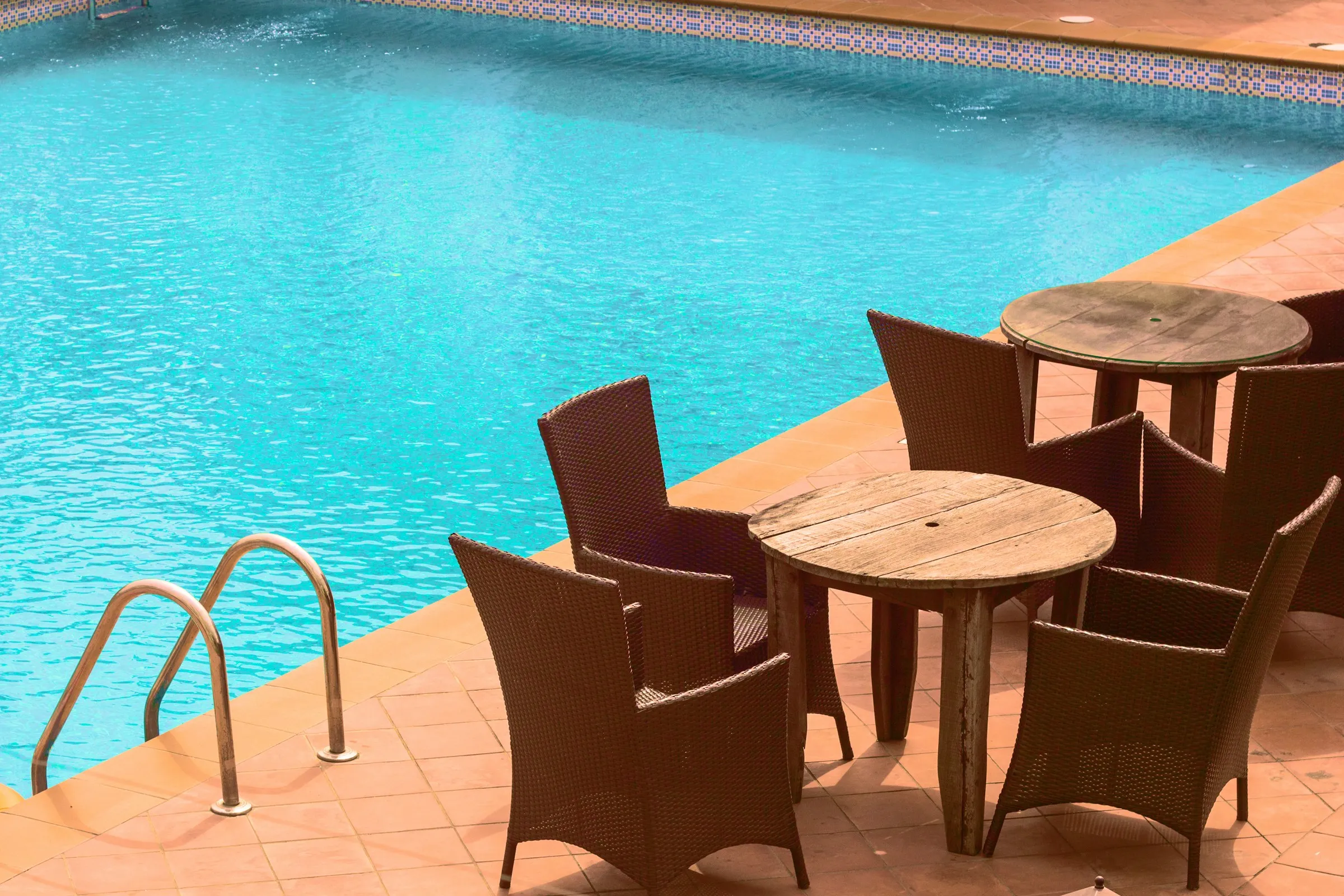 Swimming Pool Contractors in Gurugram